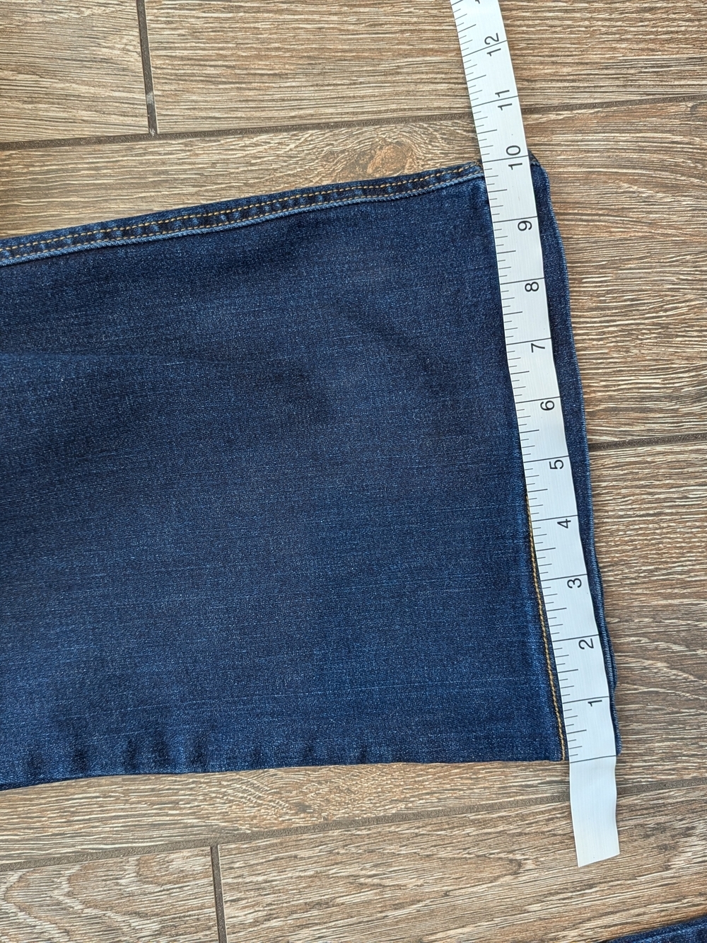 SPANX Shape Flare Jeans New With Tags Size Large Midnight Indigo - Picture 13 of 13